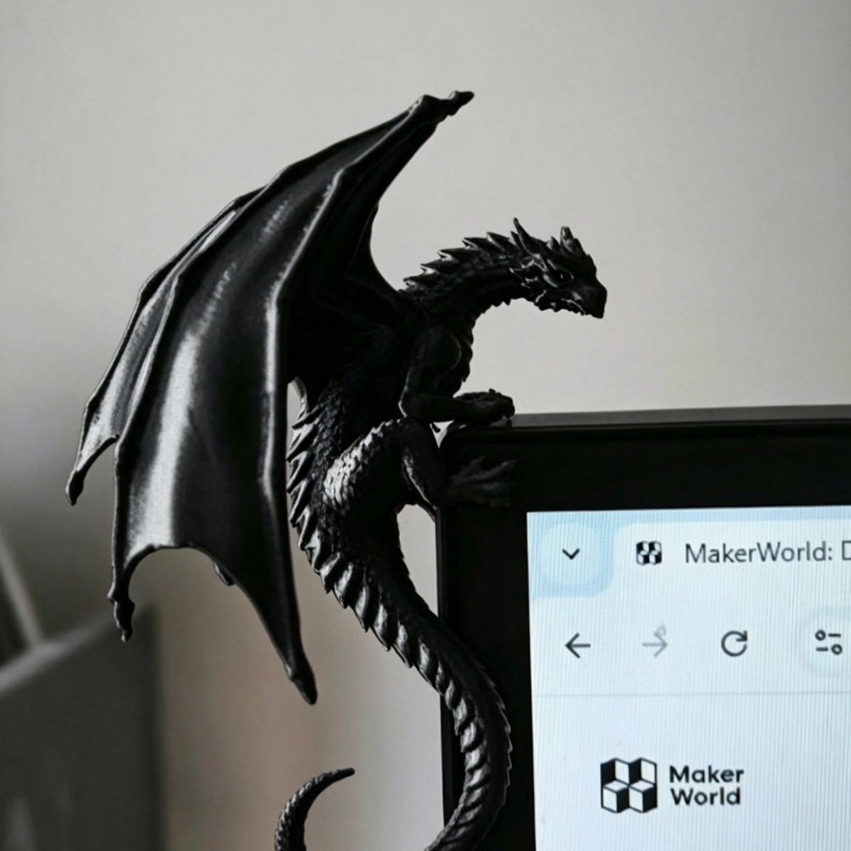 Cool Dragon Lying Figure Monit - Esports Gaming Setup recension och pris